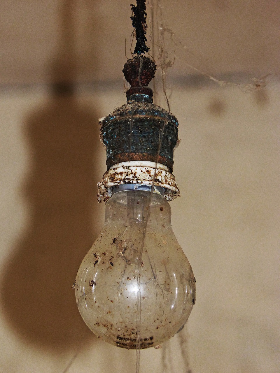 bombillla incandescent bulb old free photo