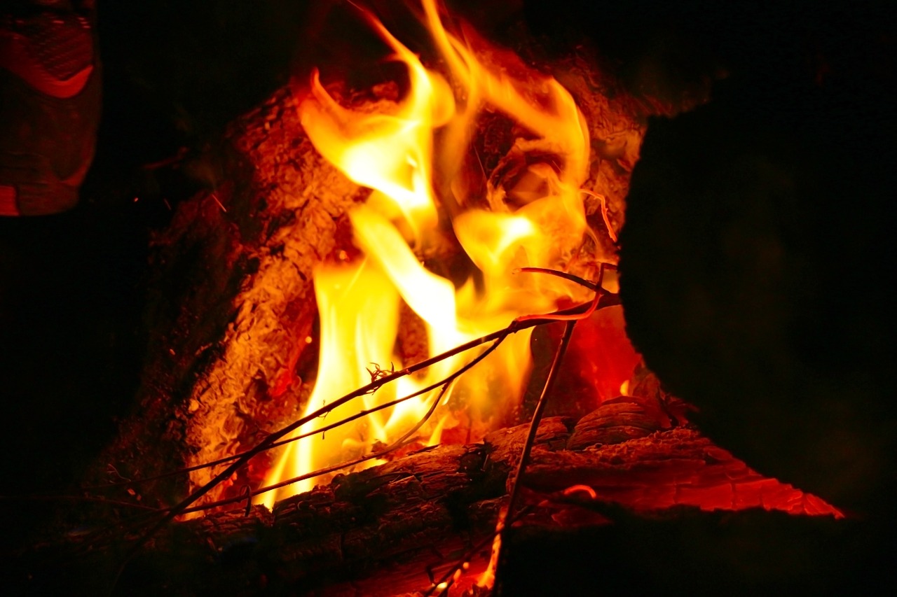bonfire fire camping free photo