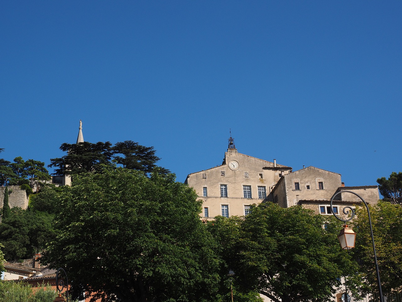 bonnieux village community free photo