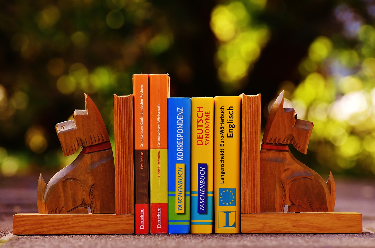 bookends dog books free photo