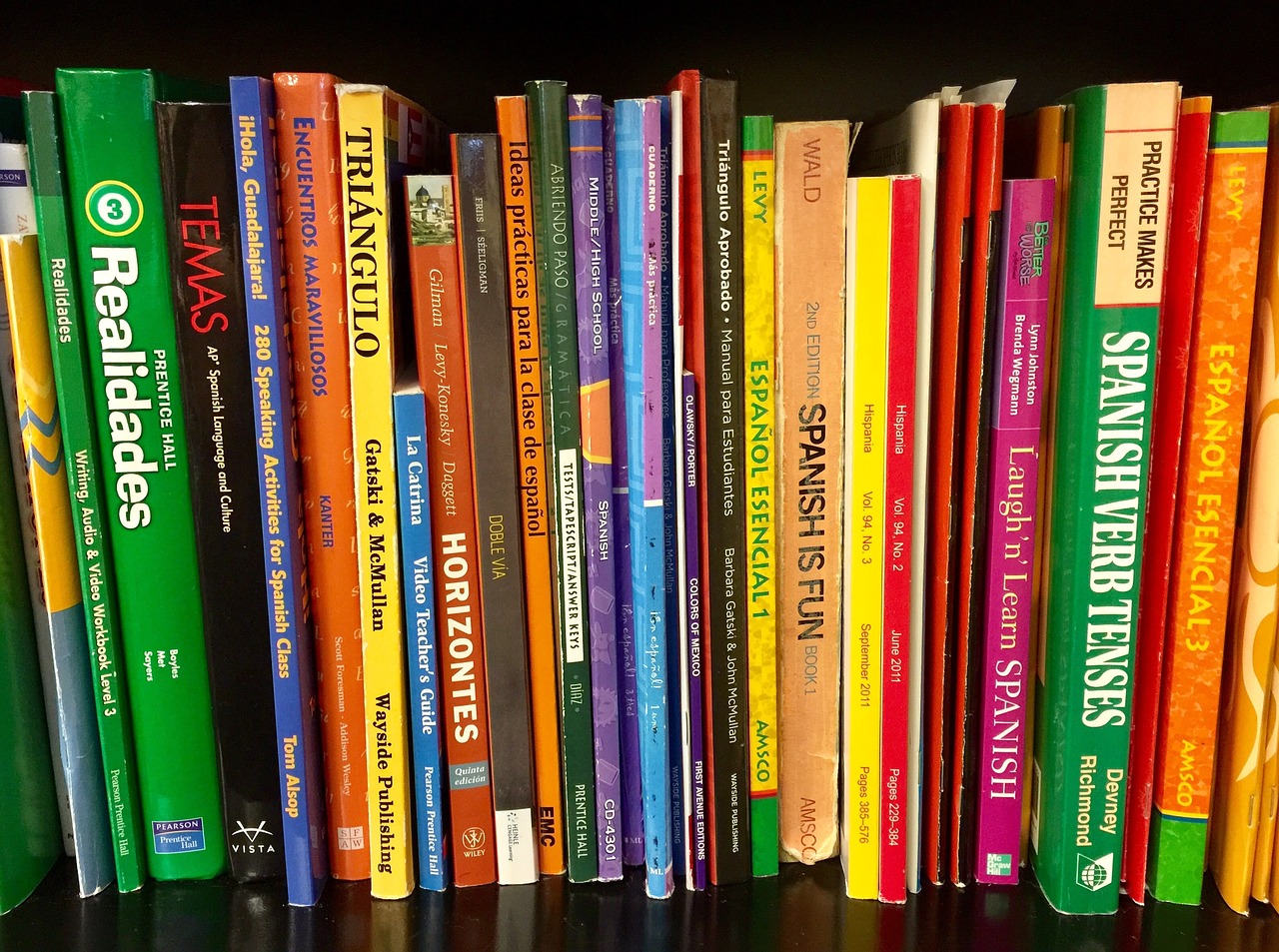 books bookshelf textbooks free photo