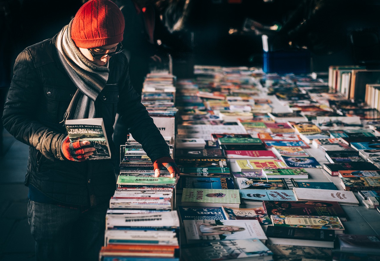 books store sale free photo