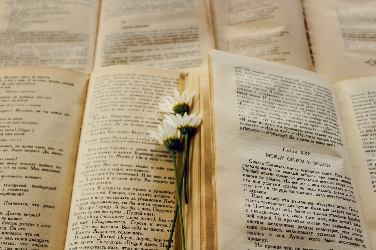 books flower page free photo