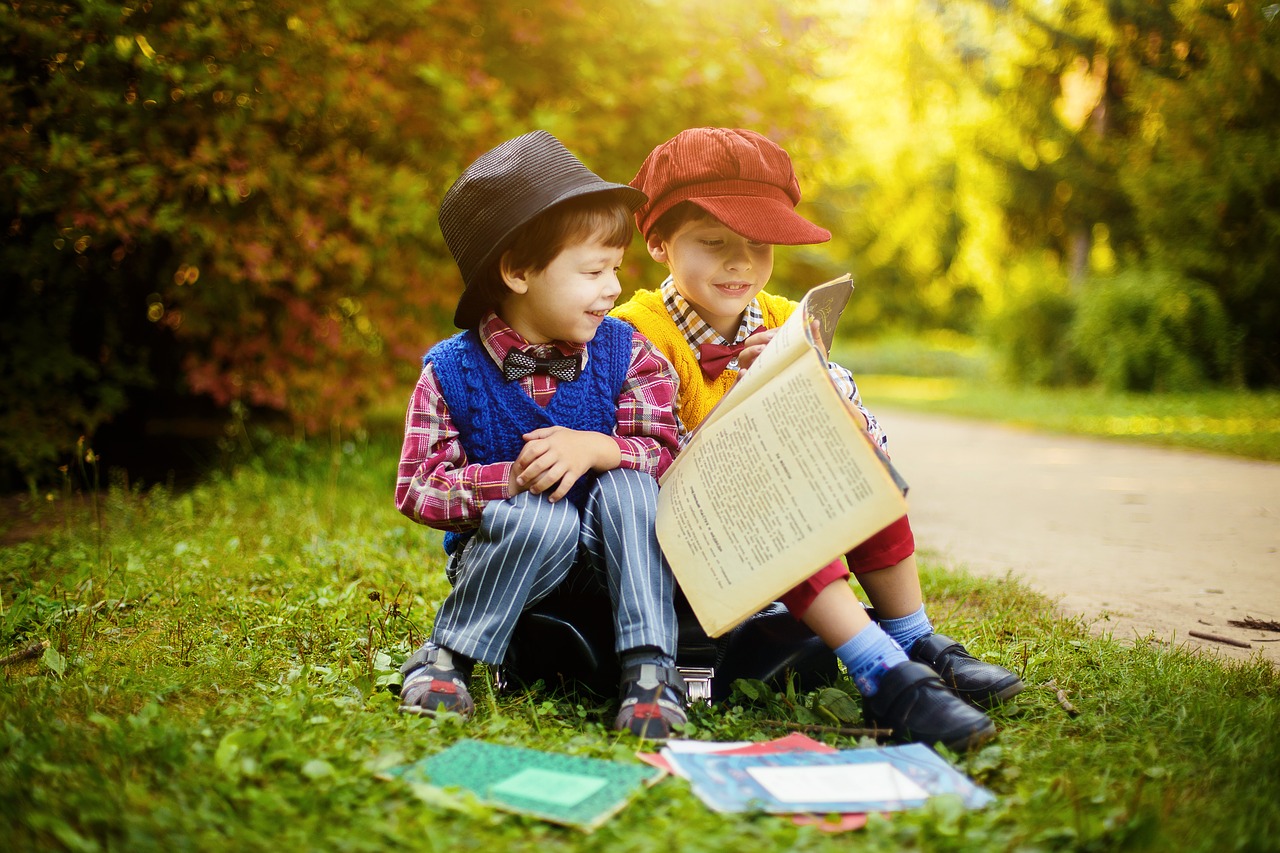 books boys forest free photo