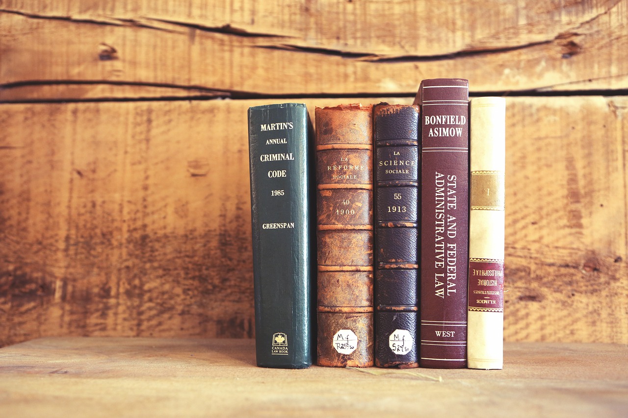 books reading shelf free photo