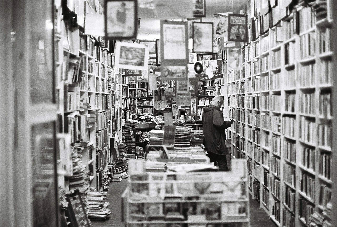 bookstore books old bookstore free photo