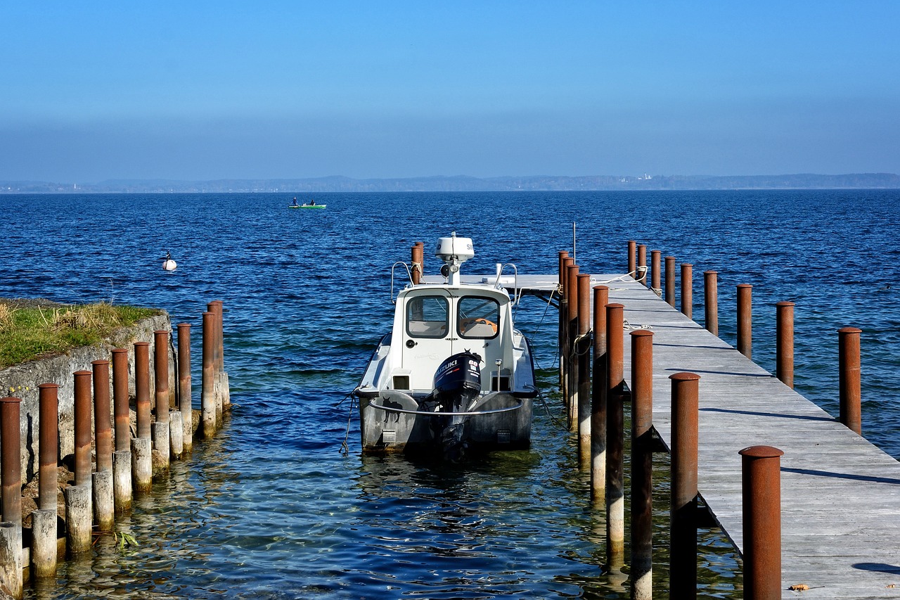 boot jetty web free photo