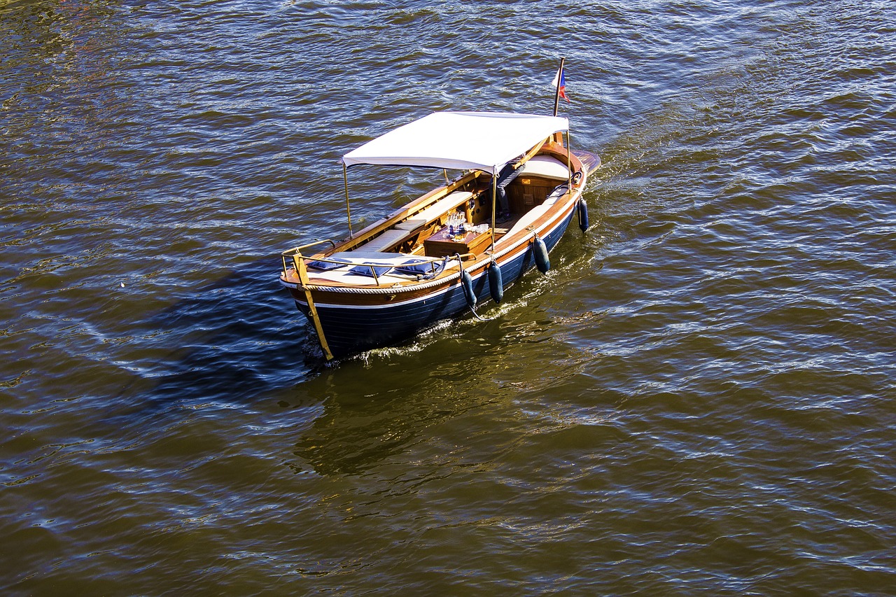 boot powerboat cutter free photo