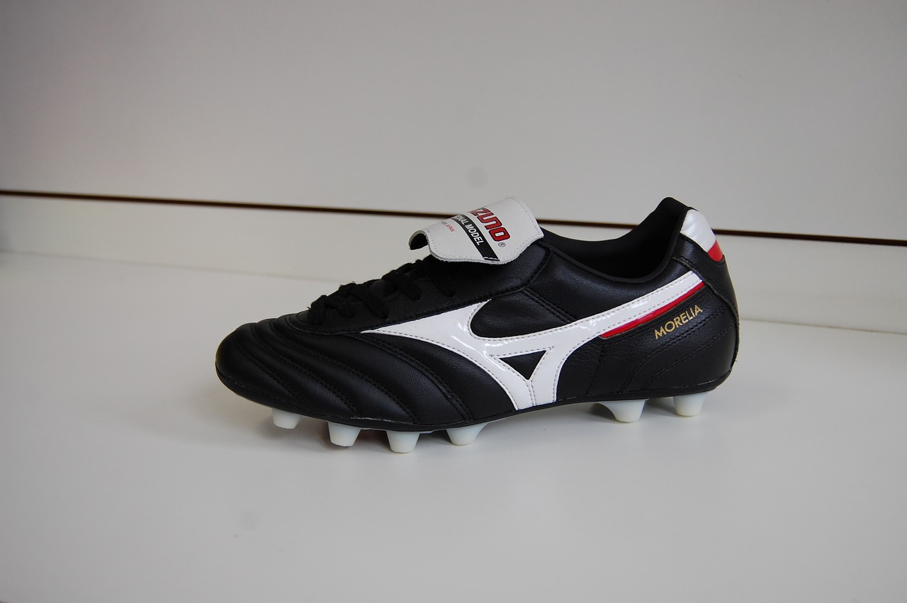 football boot mizzuno free photo