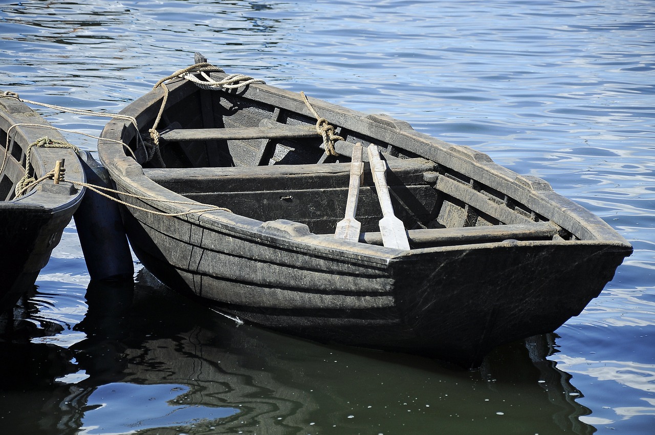 boot water sea free photo