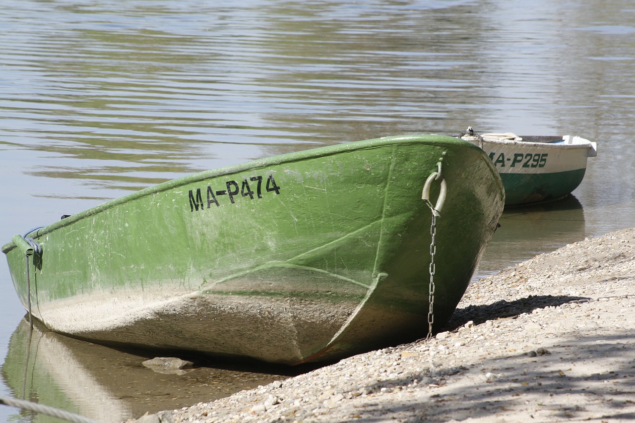 boot water sea free photo