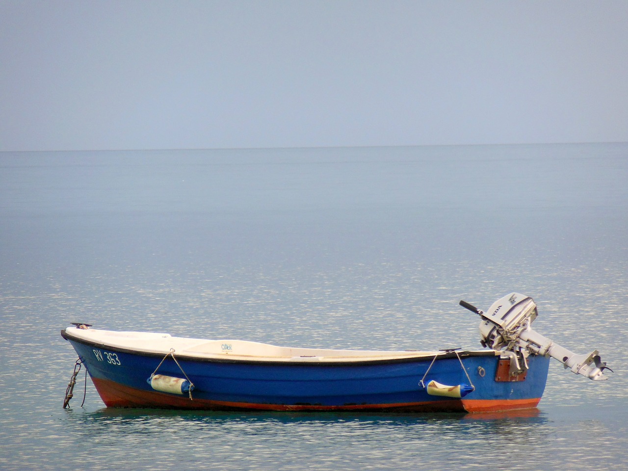 boot powerboat rest free photo