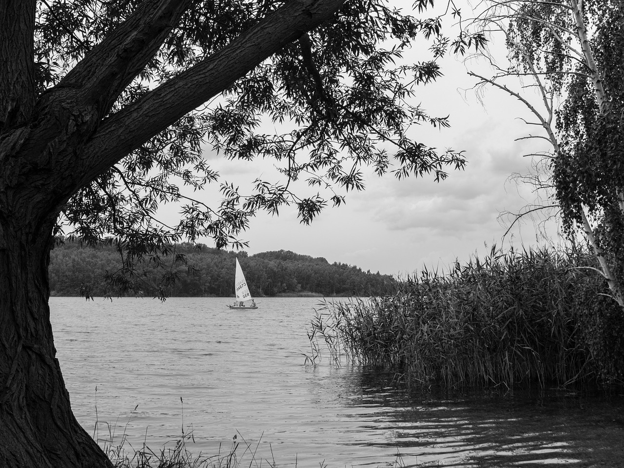 boot lake water free photo