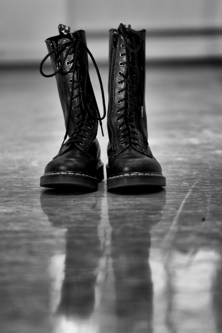 boots shoes black free photo