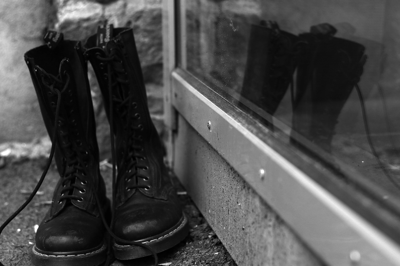 boots footwear dr free photo