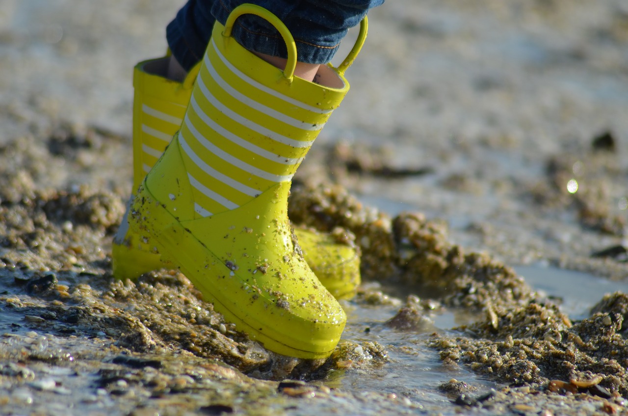 boots  boots yellow  yellow free photo