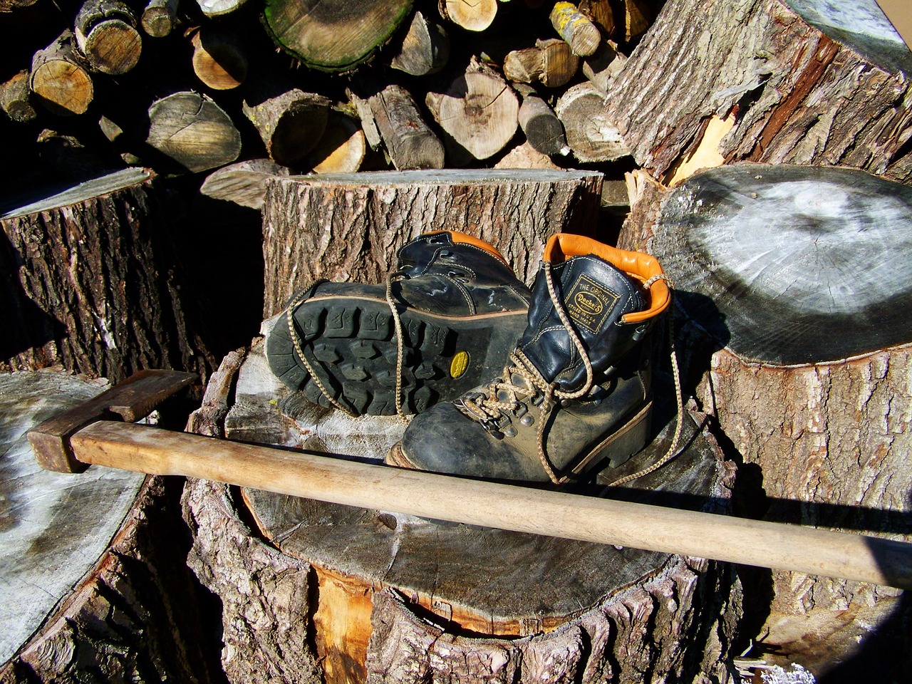 boots axe wood-cutting free photo