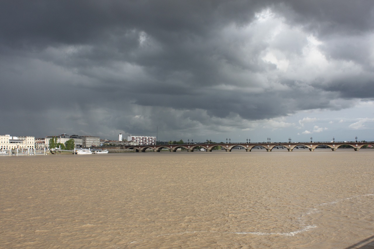 bordeaux clouds garonne free photo