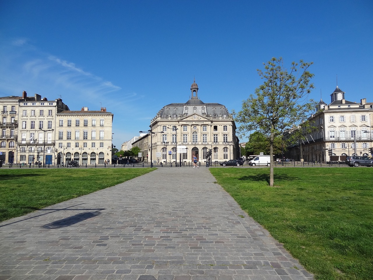 bordeaux blue sky lawn free photo