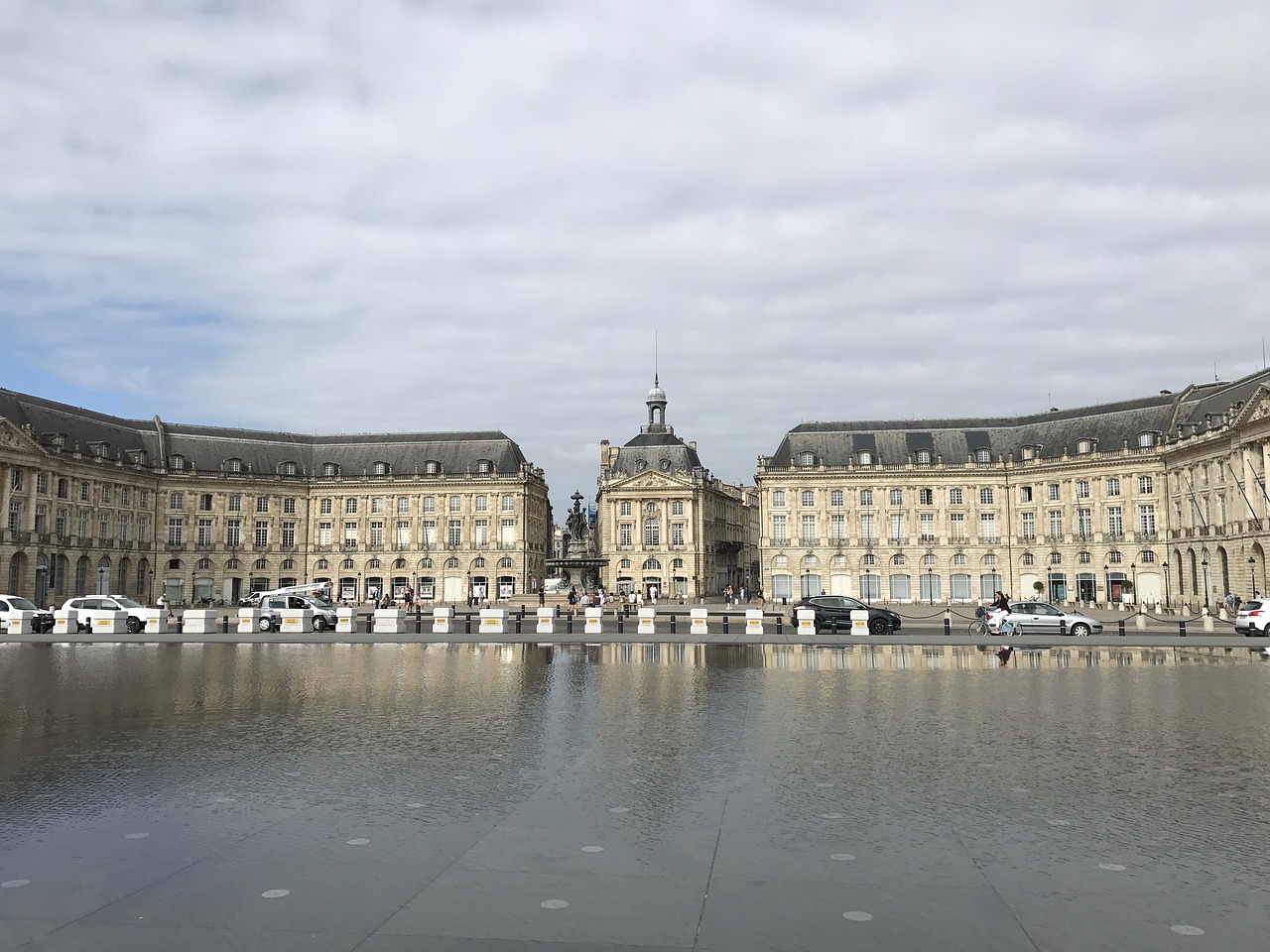 bordeaux water mirror panoramic free photo