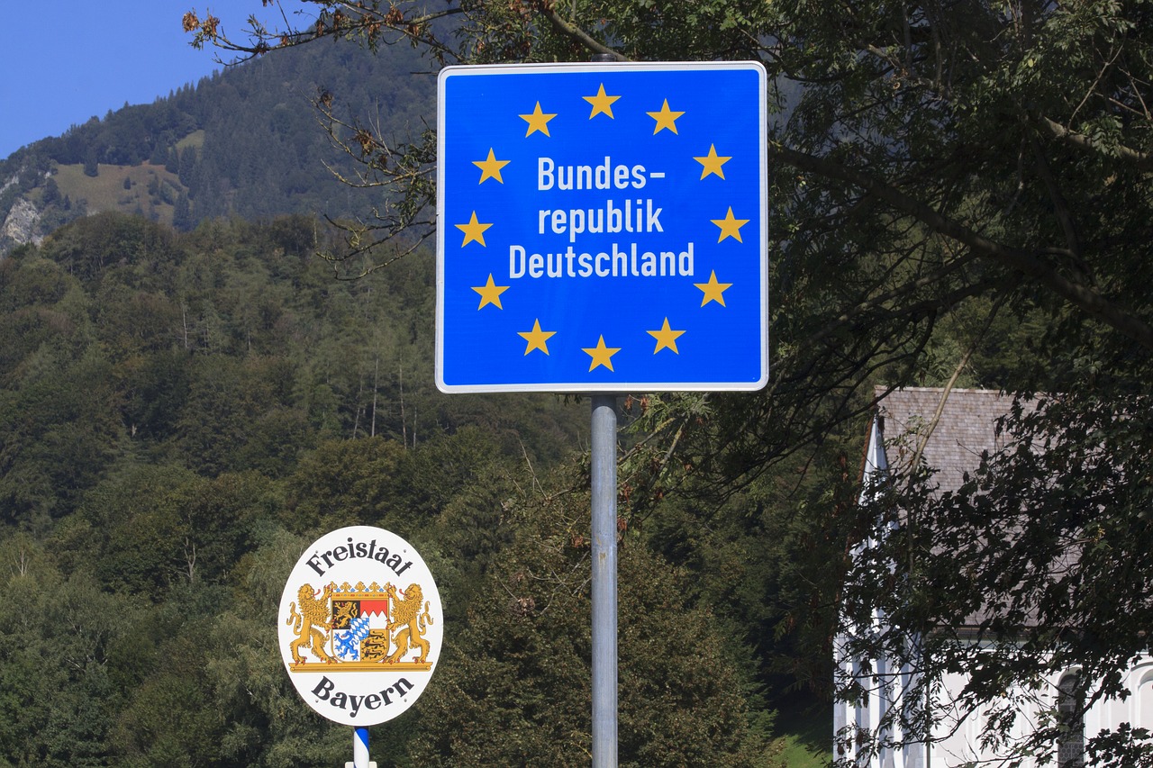 border  austria  bavaria free photo