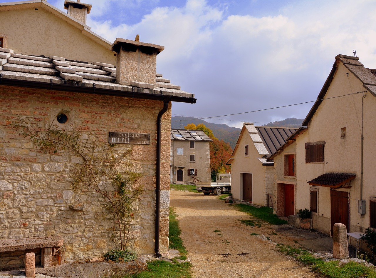 borgo road houses free photo