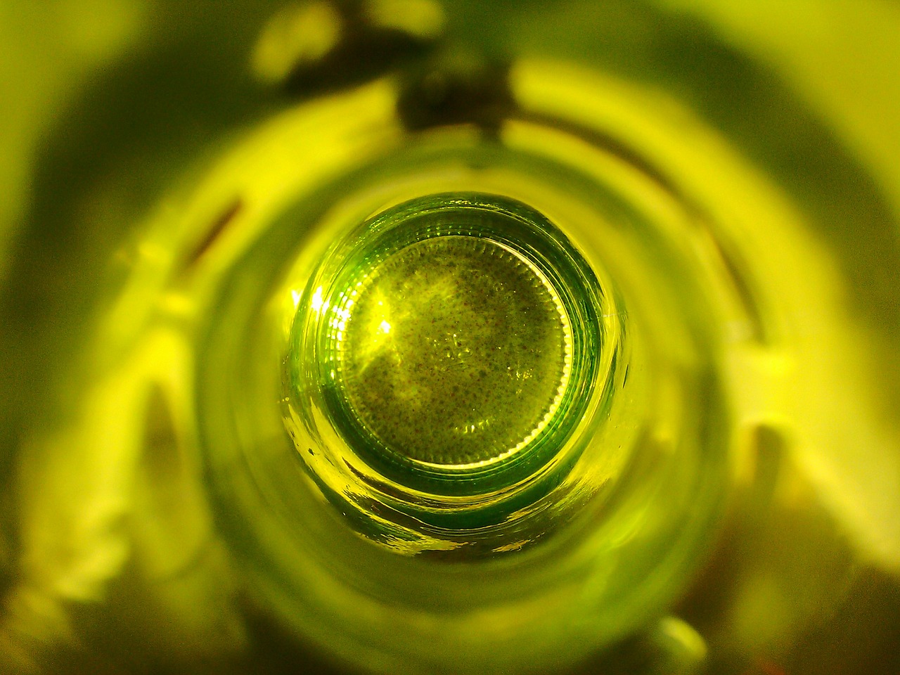 bottle water green free photo