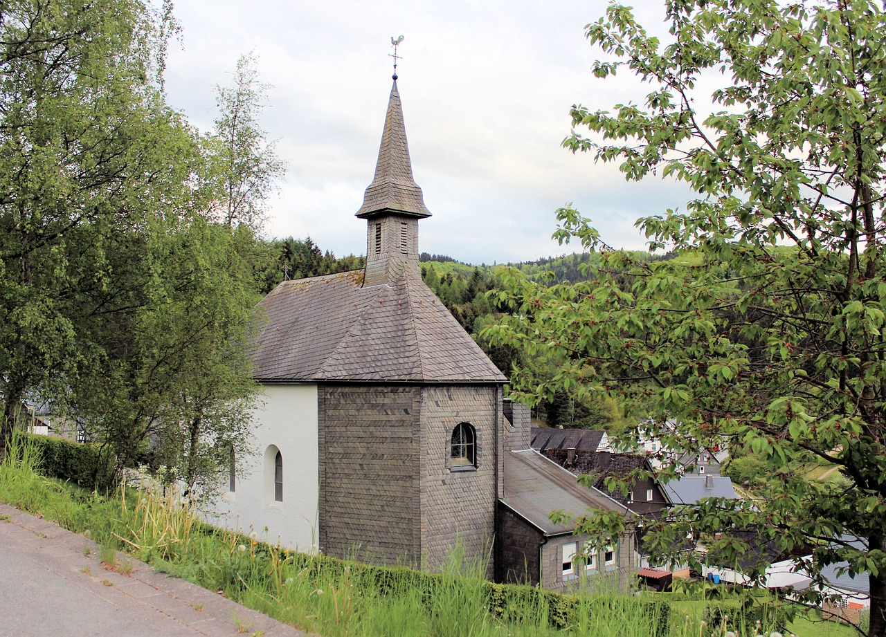 bottrop germany  church  kirchlein free photo