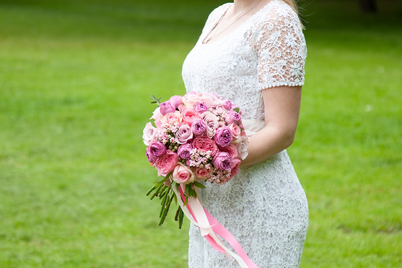 bouquet  flowers  bride free photo