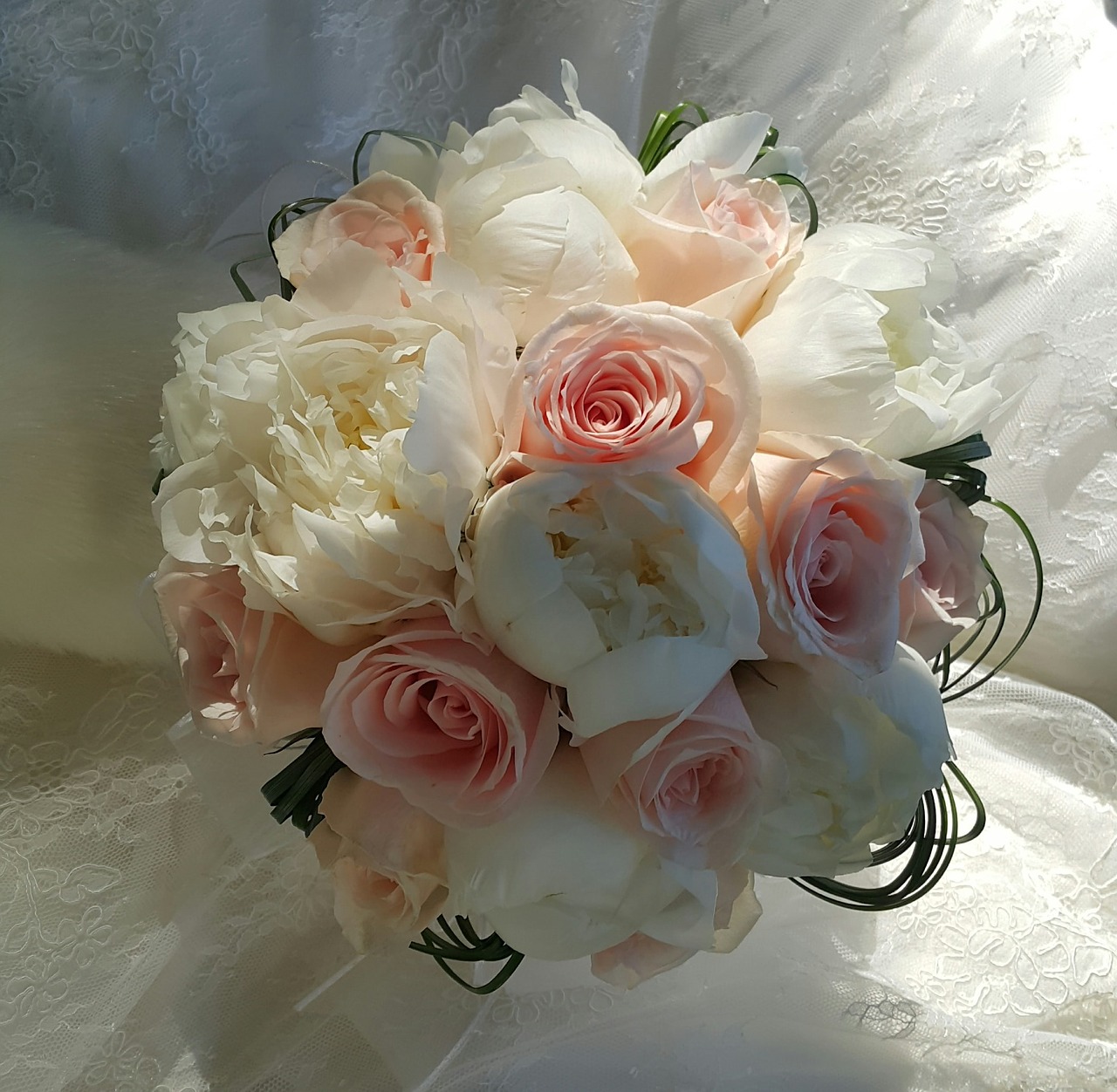 bouquet roses flower free photo