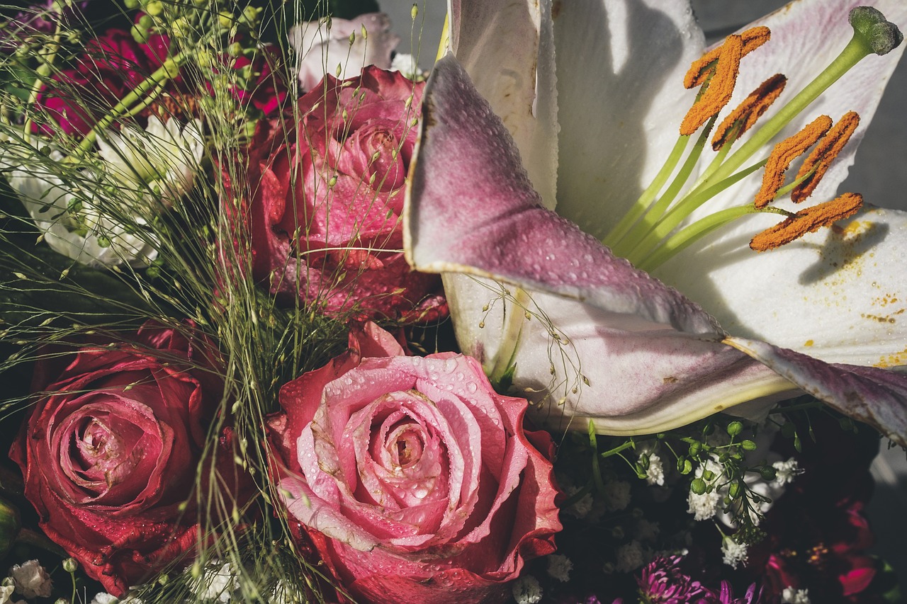 bouquet of flowers  roses  lily free photo