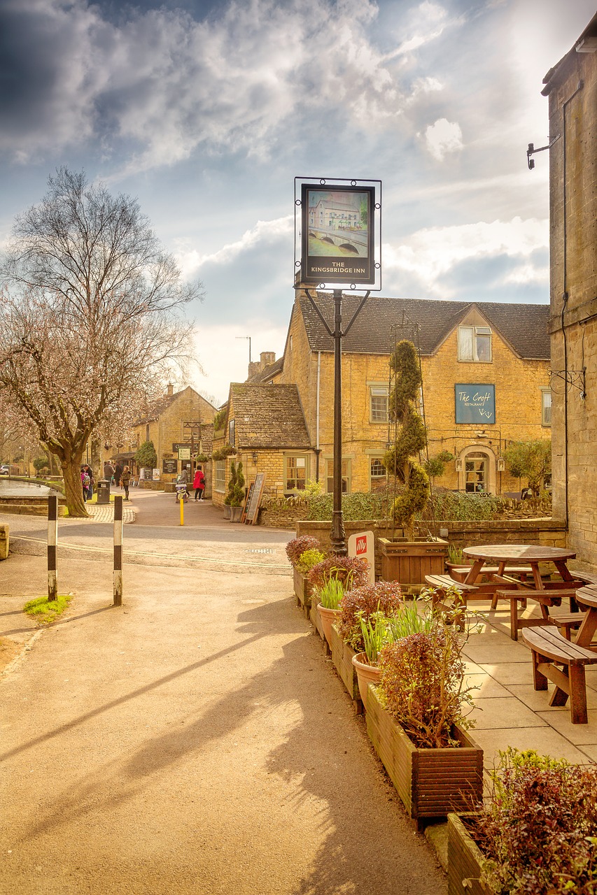 bourton-on-the-water cotswold gloucestershire free photo