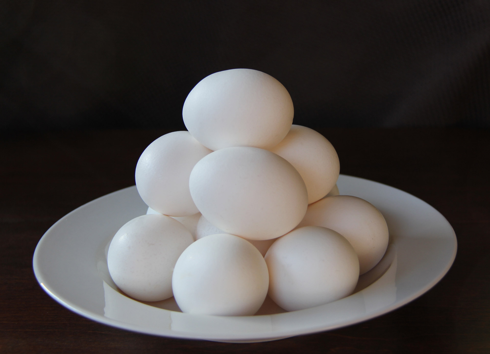 white eggs eggs dark background free photo