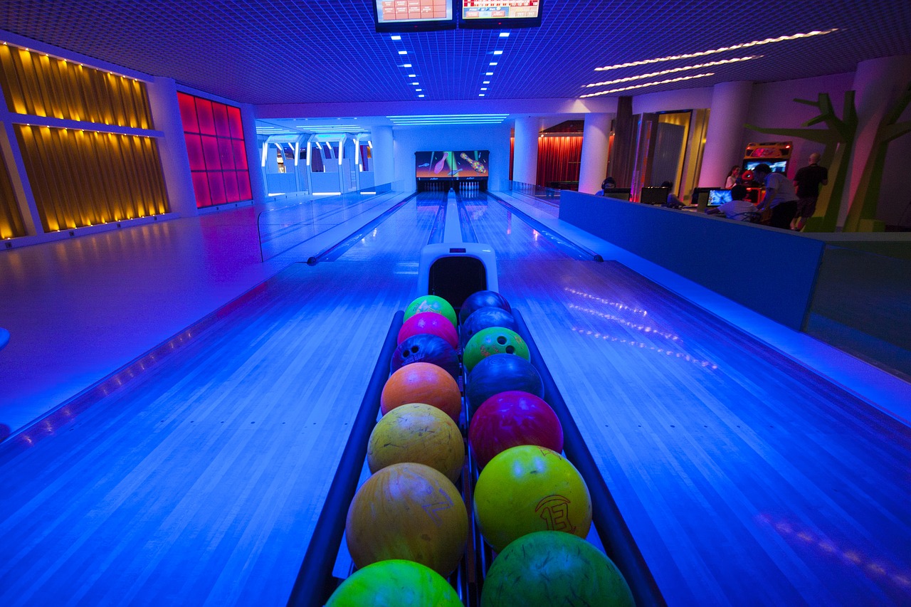 bowling ball sports free photo