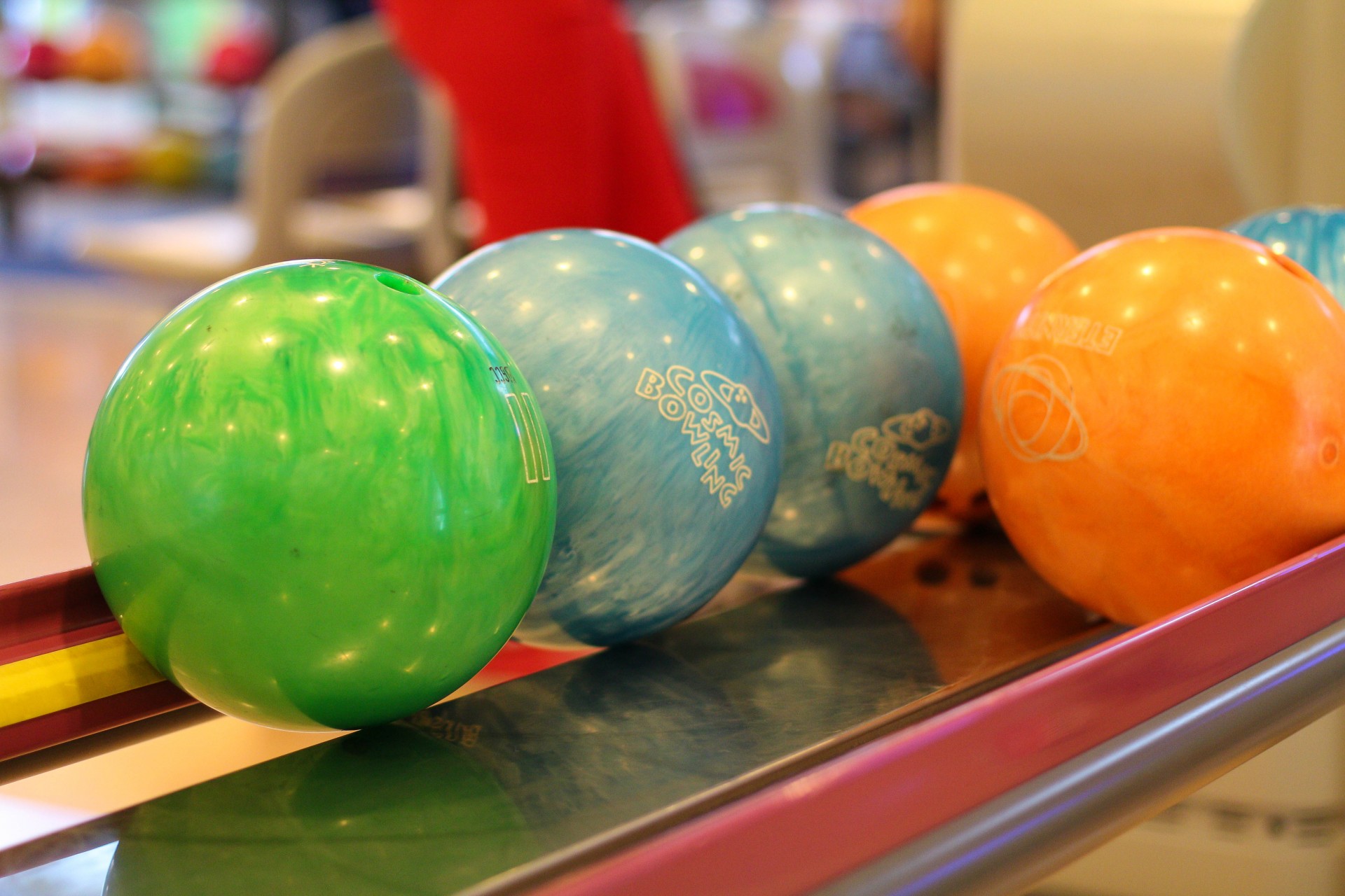 bowling balls sport free photo