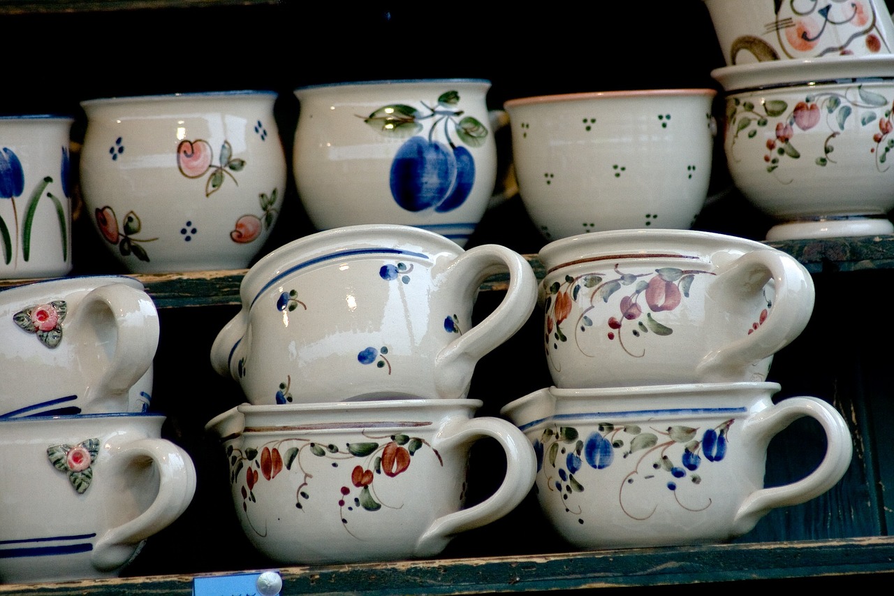 bowls cups mugs free photo