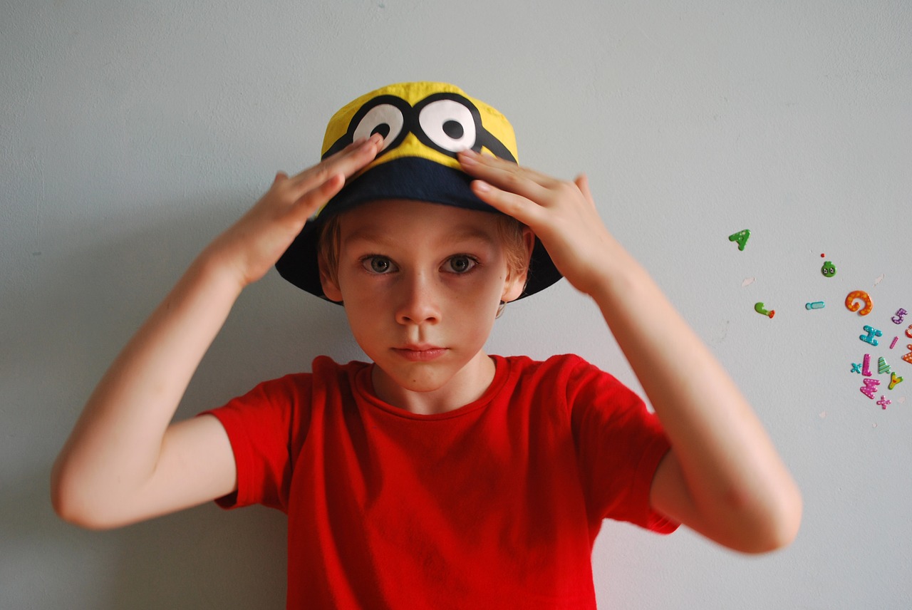 boy cap minion free photo