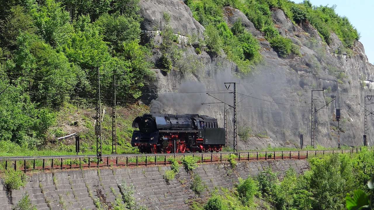 br 01 steam locomotive geislingen-climb free photo