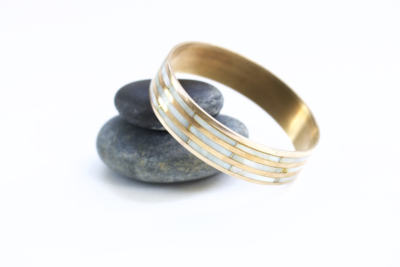 bracelet gold shell free photo