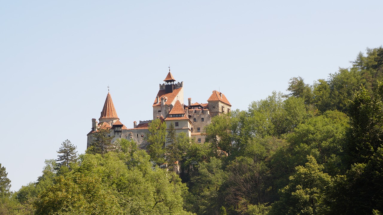 bran castle romania dracula free photo