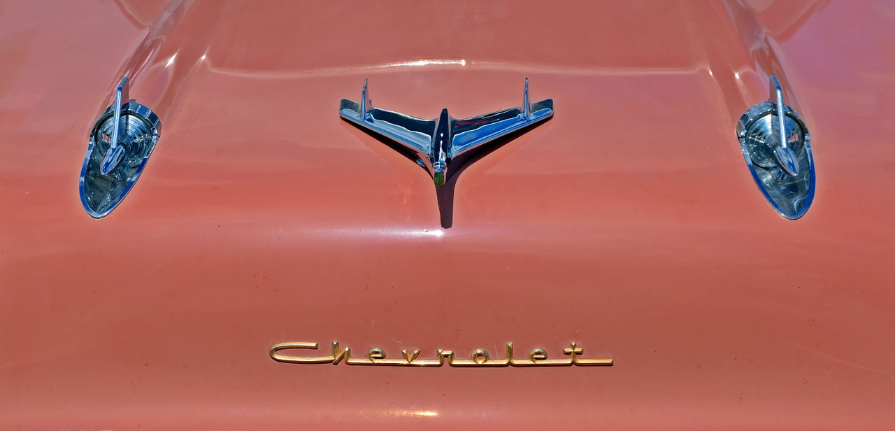 brand symbol chevrolet free photo