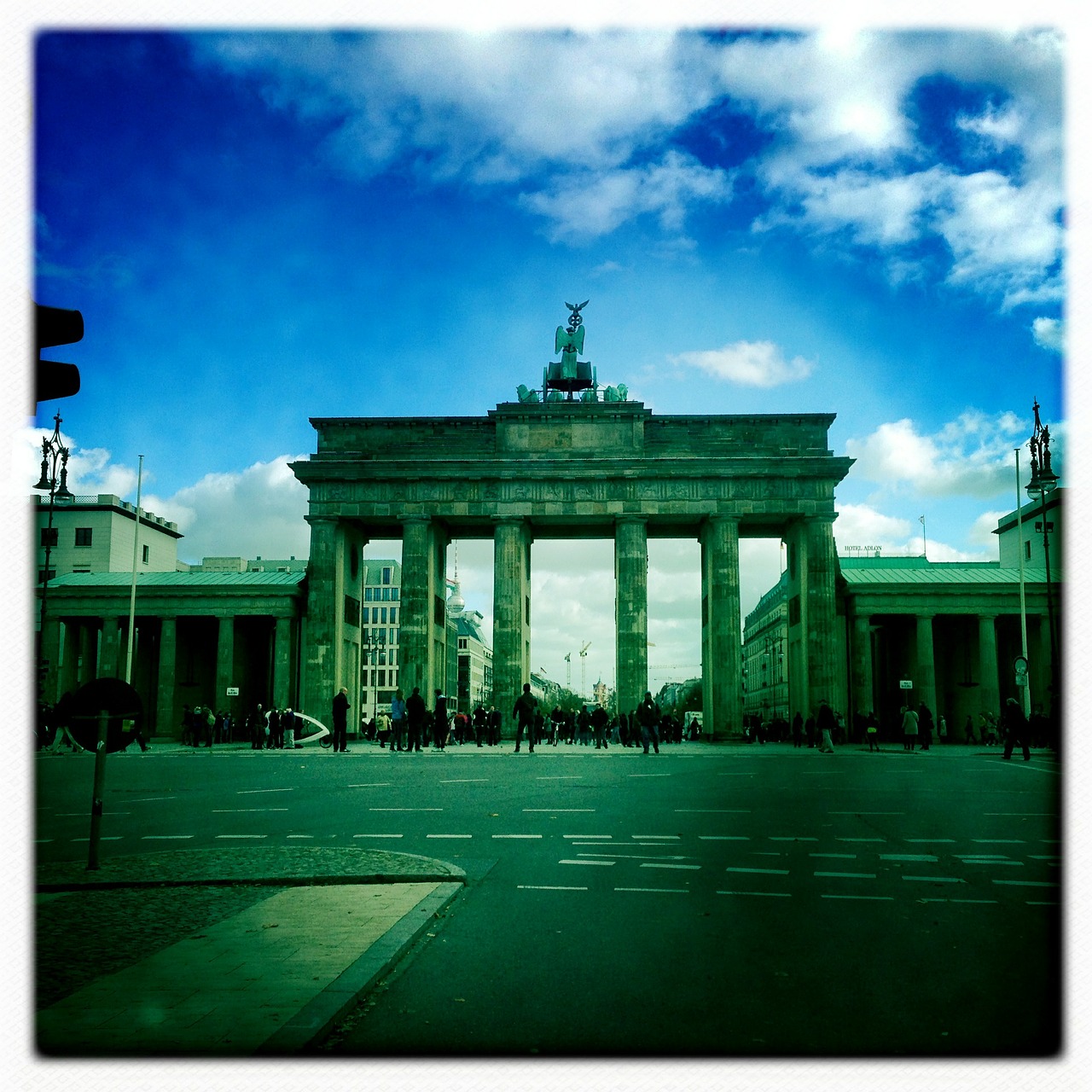 brandenburg gate berlin sky free photo