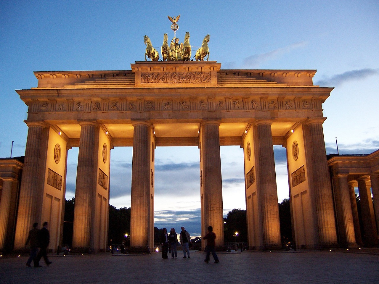 brandenburg gate berlin germany free photo