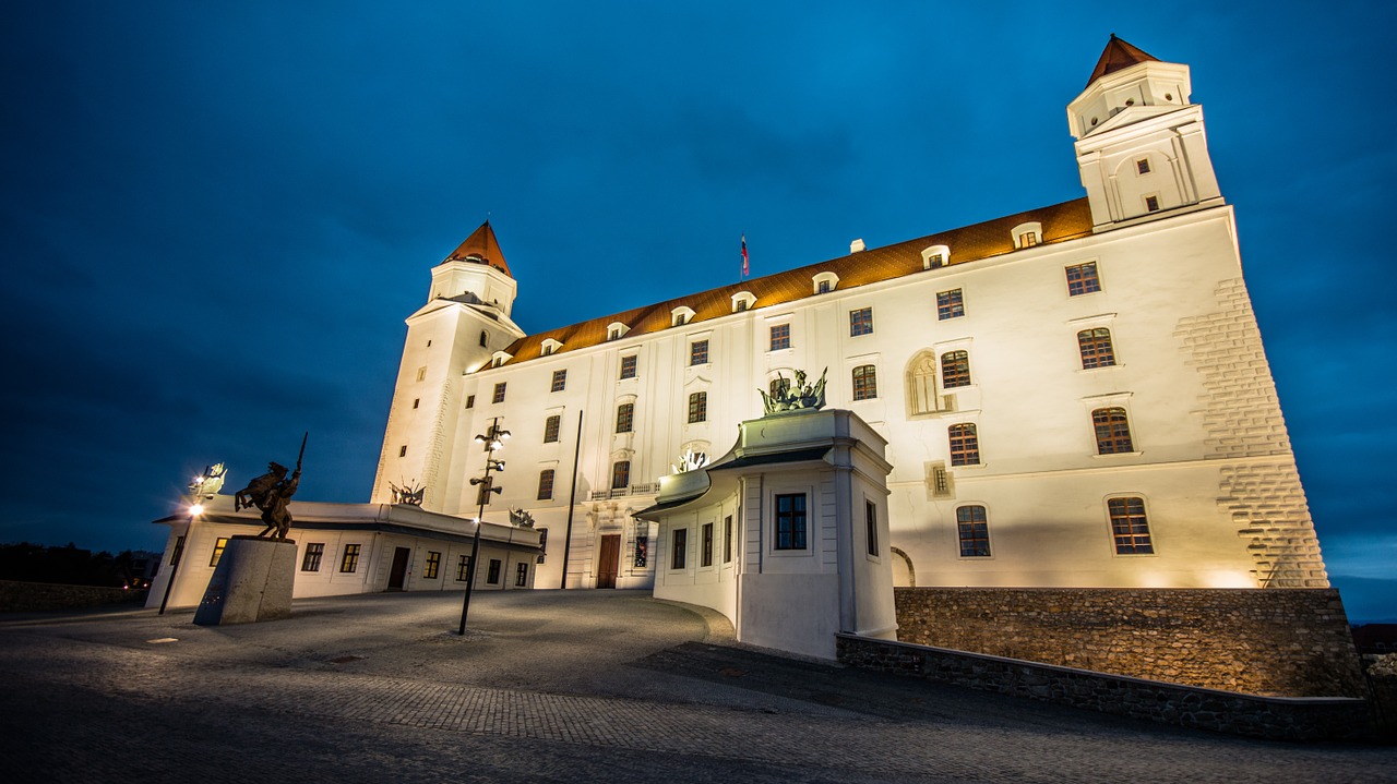 bratislava castle castle hill free photo