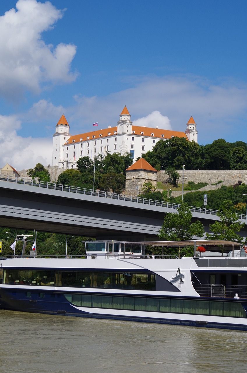 bratislava slovakia castle free photo