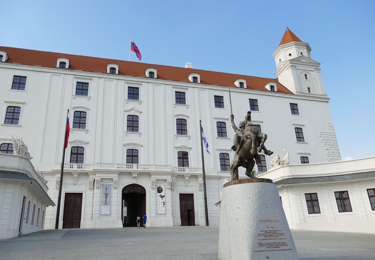 bratislava slovakia castle free photo