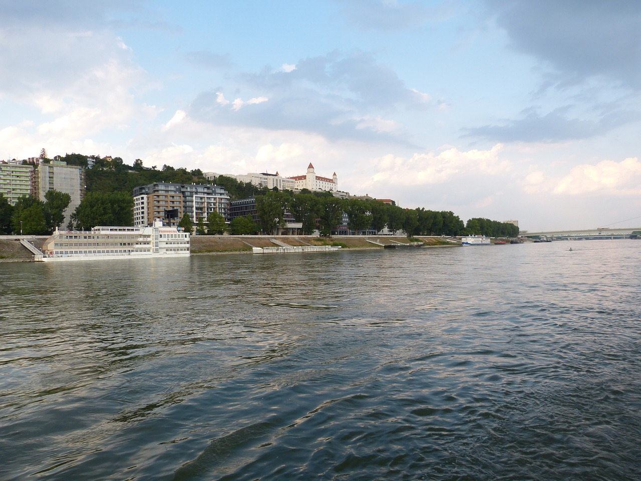 bratislava slovakia castle free photo