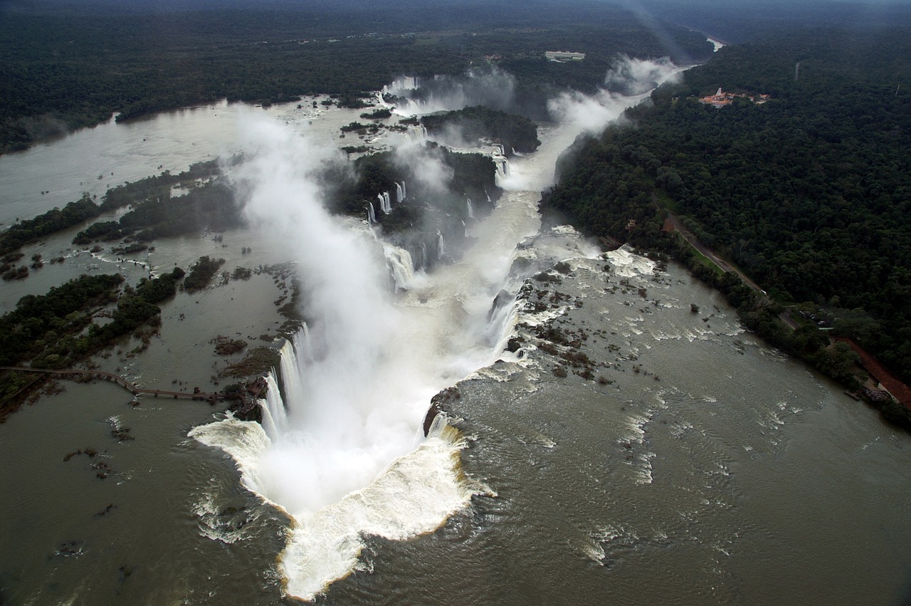 brazil iguaçu waterfalls free photo