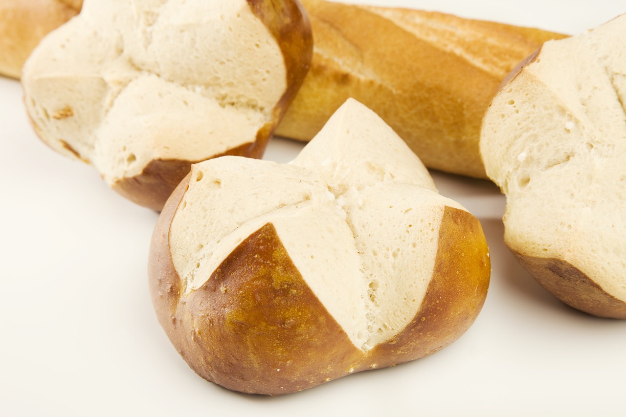 bread roll food free photo