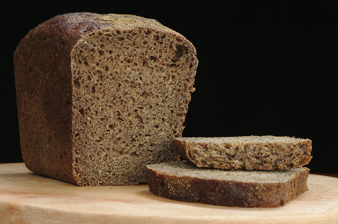 bread rye black free photo